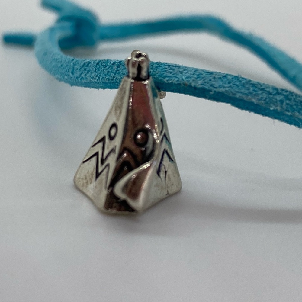 Teepee .925 Sterling Silver Native American Indian Hut 3D charm - Picture 2 of 13